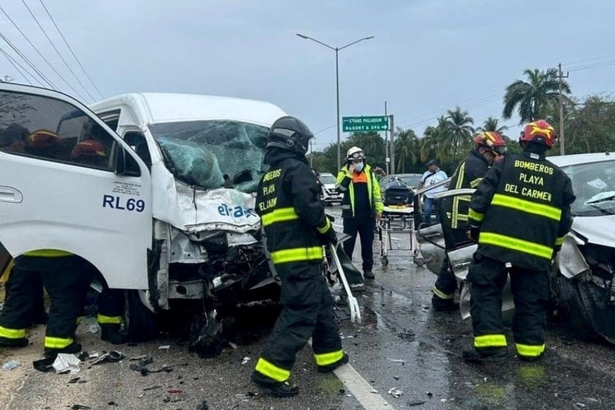 Alta velocidad y mal tiempo, las causas del accidente en el que murieron 5 argentinos en México