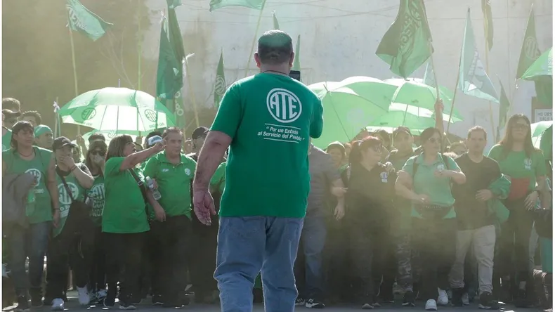 ATE y el PO le pidieron a Milei que “cese con el hostigamiento” a dirigentes opositores