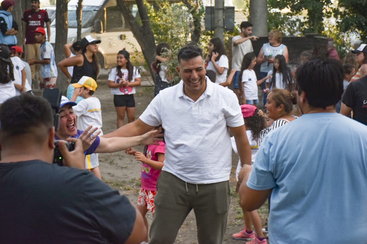 Balochi participó del cierre de las Colonias de Verano en Sarmiento: Más de 500 personas disfrutaron de las actividades