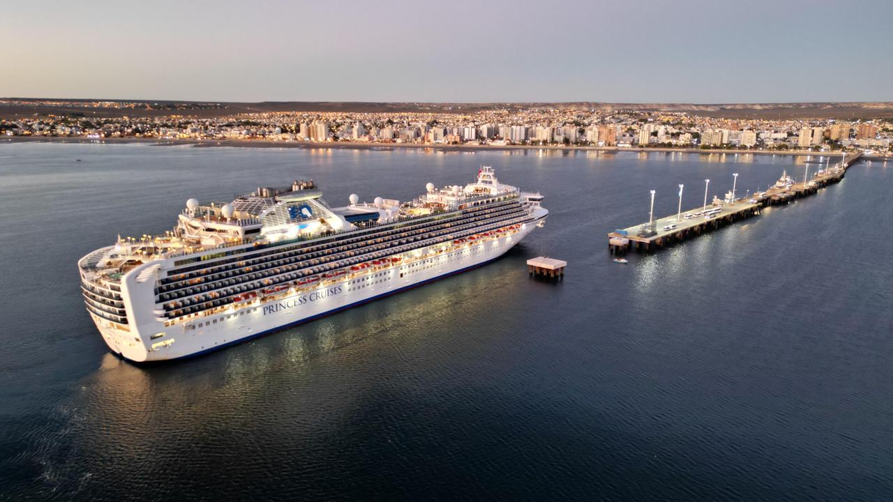 Temporada de Cruceros: El Sapphire Princess llegó por segunda vez a Puerto Madryn con más de 3.500 personas