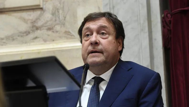 Weretilneck advirtió que si Javier Milei no llama al diálogo “es una posibilidad que se derogue DNU”