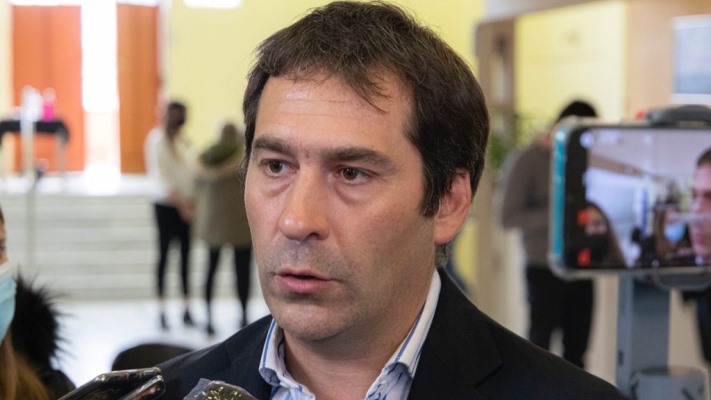 Luque: “Esta crisis que afronta Chubut es en gran parte por el endeudamiento sistemático al que viene siendo sometida la Provincia por los últimos gobiernos”