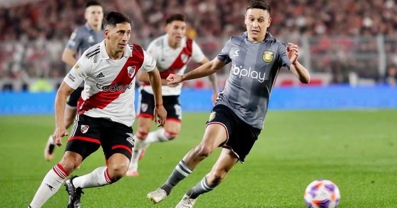 River enfrenta a Estudiantes de La Plata por la Supercopa Argentina
