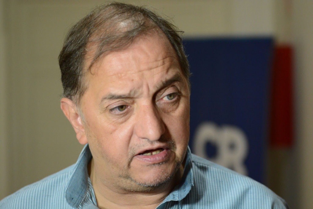 Carlos Linares: “Nosotros no volteamos ningún DNU, lo rechazamos”