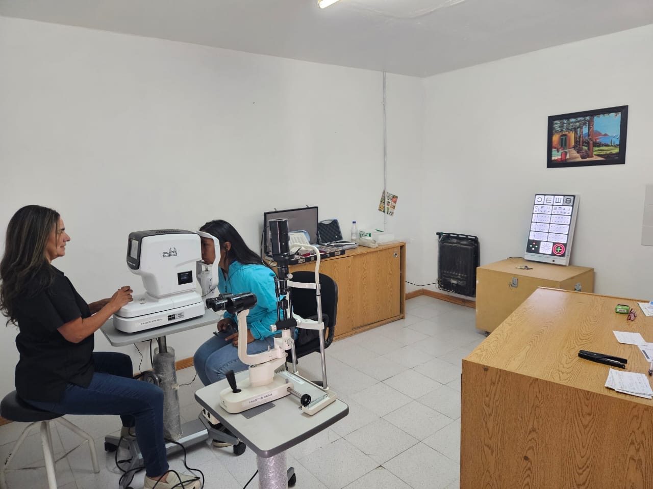 ISSyS brinda atención oftalmológica itinerante en localidades de la Comarca Andina