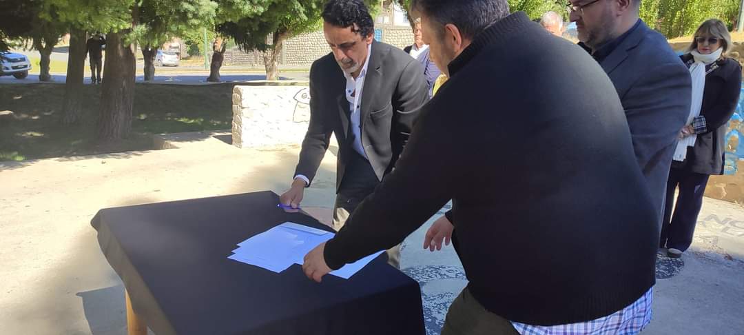 Provincia impulsa el desarrollo de obras en Río Pico