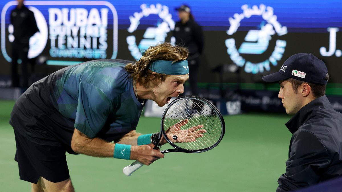 Rublev fue descalificado en el ATP 500 de Dubai por gritarle a un juez de línea