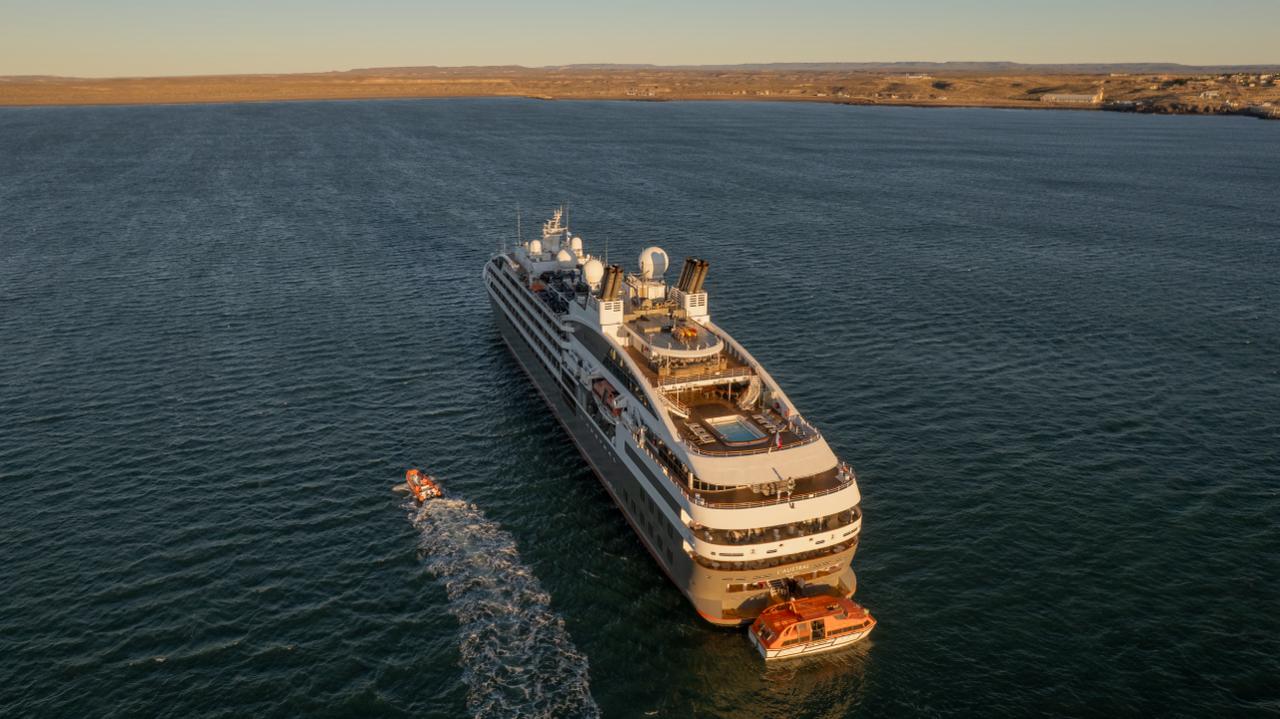 Los cruceros Le Boreal y L’ Austral engalanaron Camarones y abrieron nuevas perspectivas de desarrollo turístico