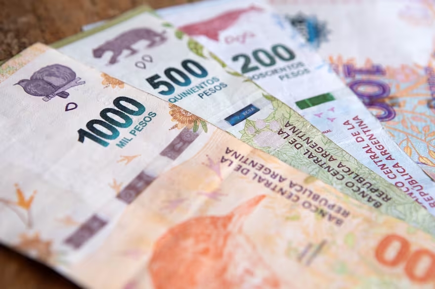 En enero, los salarios aumentaron 16,4% y perdieron frente a la inflación por tercer mes consecutivo