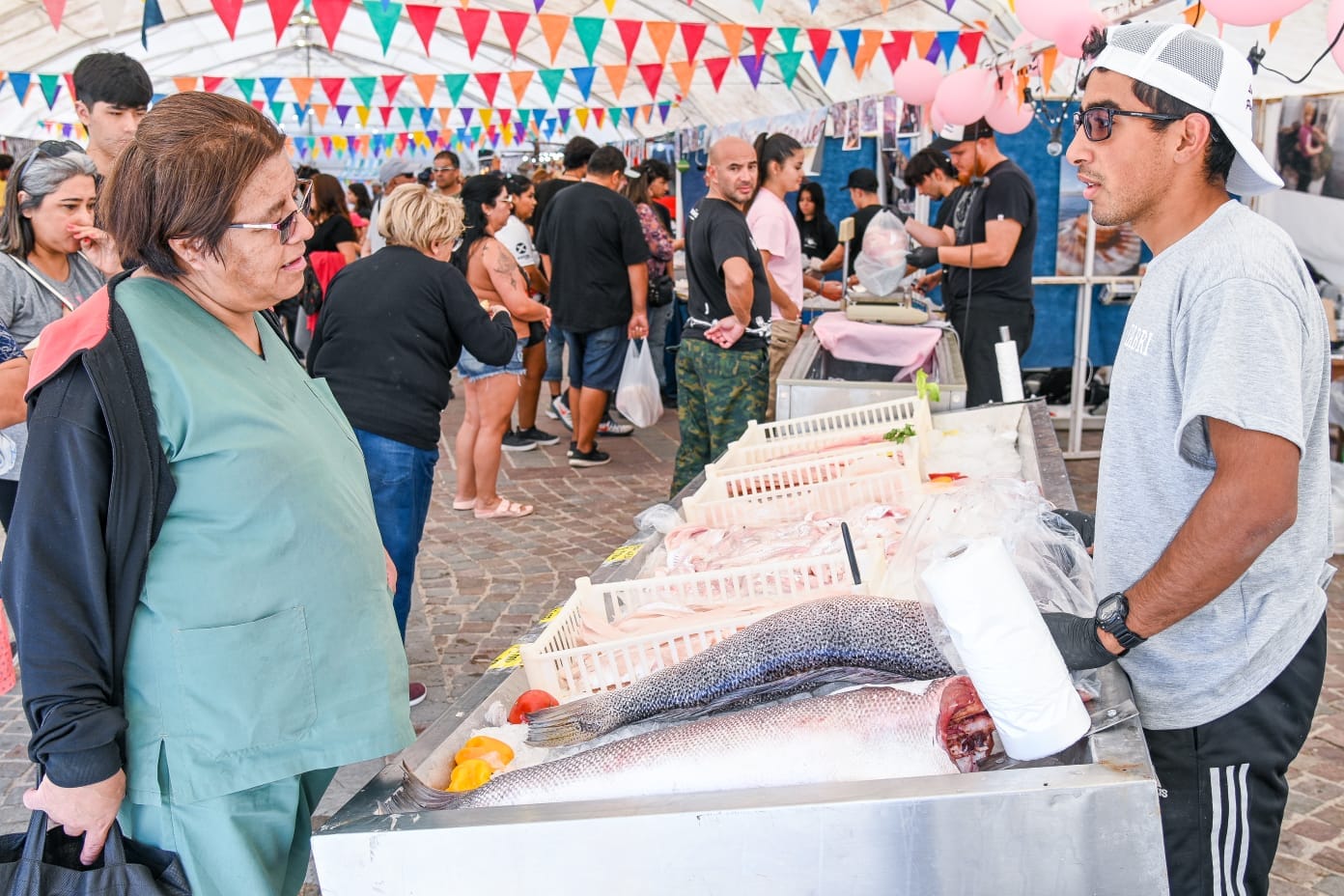 Puerto Madryn: Mañana abre sus puertas la Feria de Pescadores Artesanales en la antesala de Semana Santa