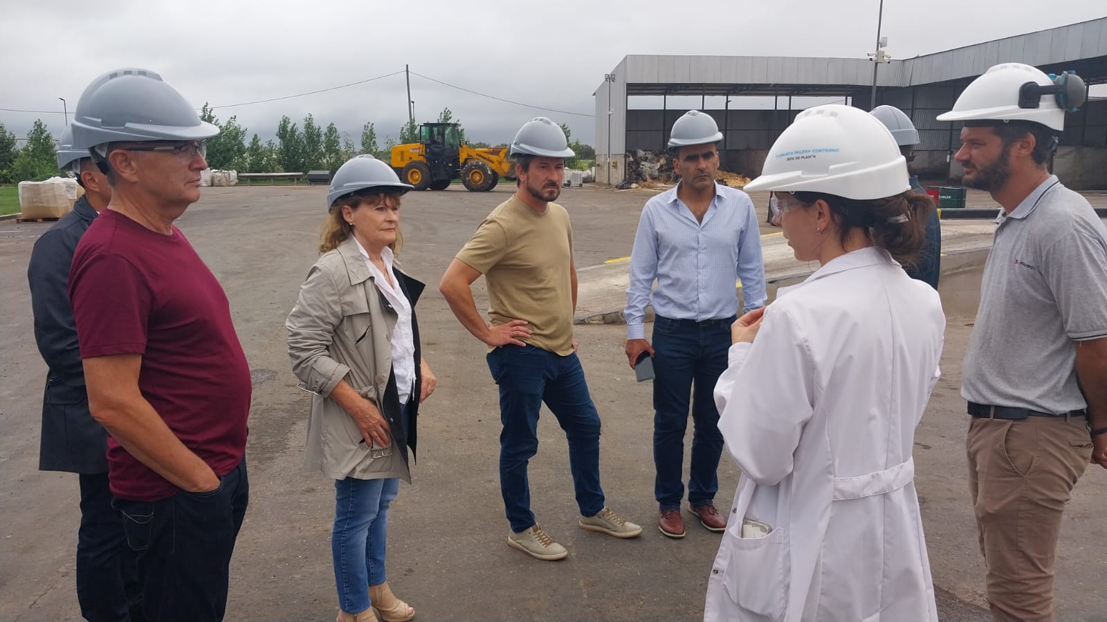 Merino recorrió la planta Helios y remarcó la importancia de generar energía sustentable en la zona