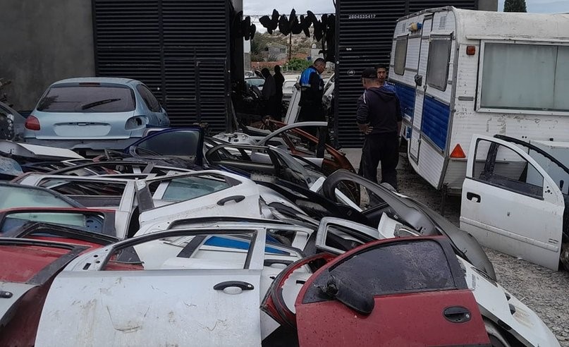 Allanaron desarmaderos en Trelew y secuestraron autopartes por un valor superior a los $ 40 millones