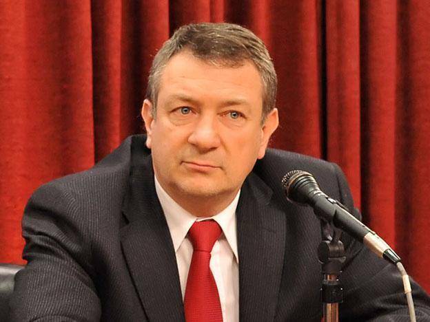 Norberto Yauhar sobre la gestión de Torres: “El formato de gestión que tiene en cuanto a su forma de expresar la política es parecida a la que tuvo Das Neves en el 2004″