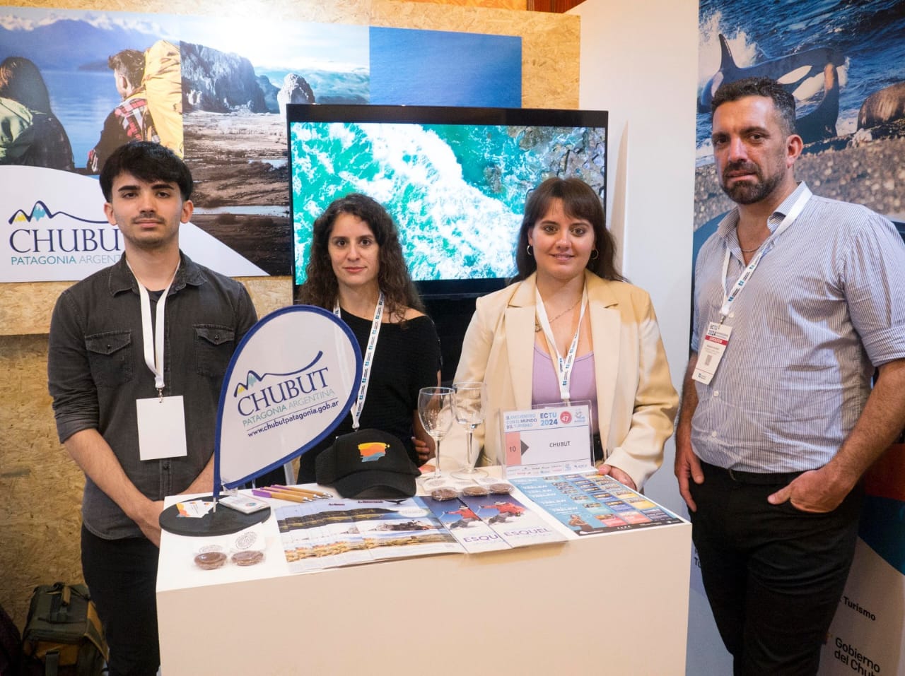 Chubut presentó en Buenos Aires sus bondades turísticas: Atractivos para la temporada de invierno, ballenas, orcas y vinos