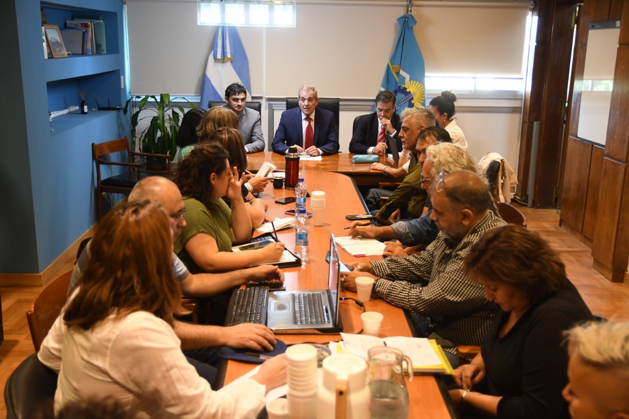 Paritarias: El Gobierno Provincial mantuvo una nueva reunión con gremios de la educación