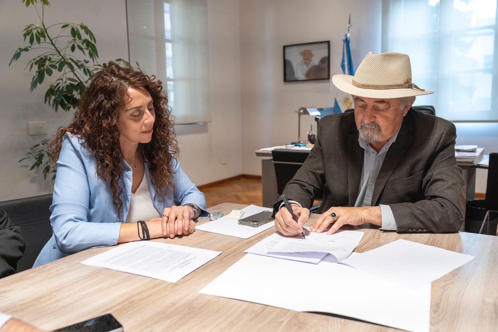 Macharashvili firmó un importante convenio con Loyola