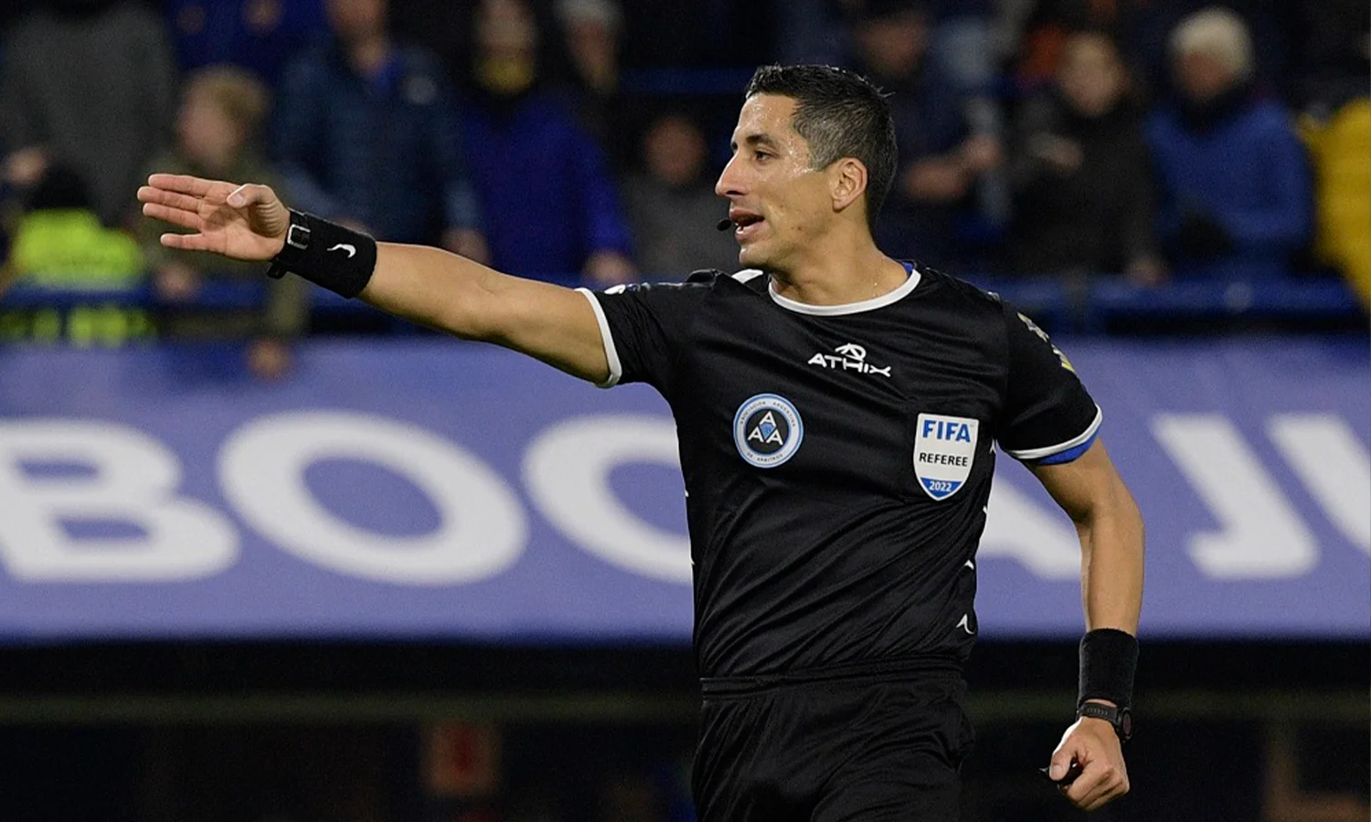 Arbitro confirmado para el superclásico: Yael Falcón Pérez fue designado para los cuartos de final de la Copa de la Liga