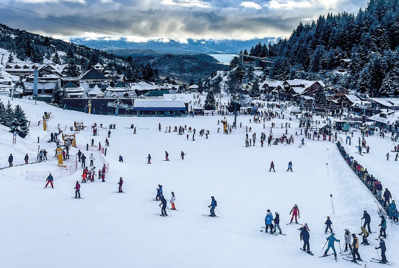 Temporada de invierno: Bariloche registró su primera nevada fuerte del año