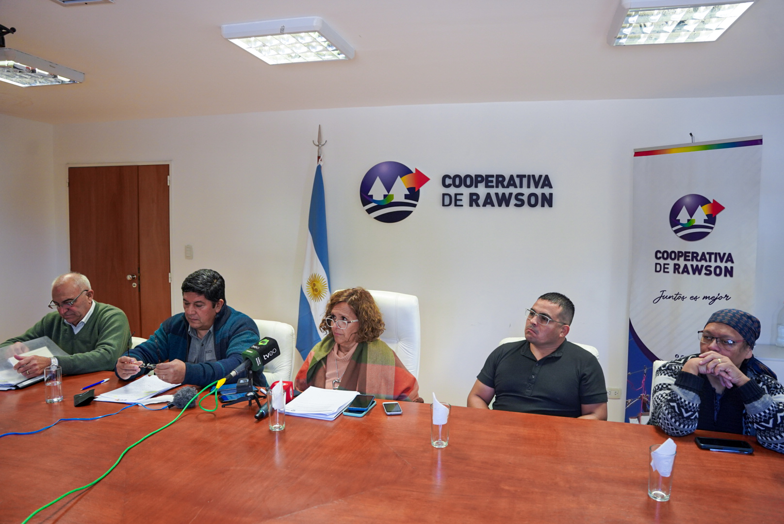 Ávila remarcó el trabajo que se realiza en la Cooperativa de Rawson para sostener los servicios de la ciudad