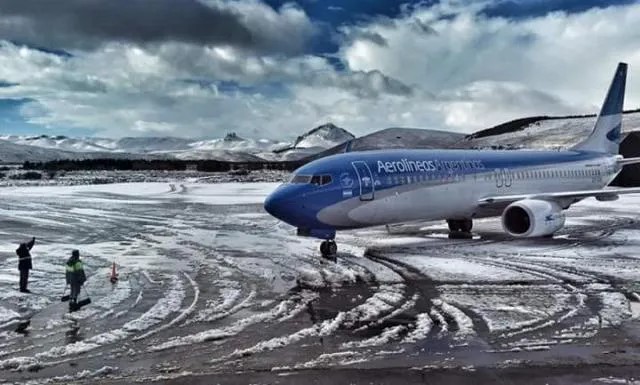 Aerolíneas Argentinas modifica los vuelos a Esquel por tareas de mantenimiento y en temporada alta de invierno habrá ocho frecuencias semanales