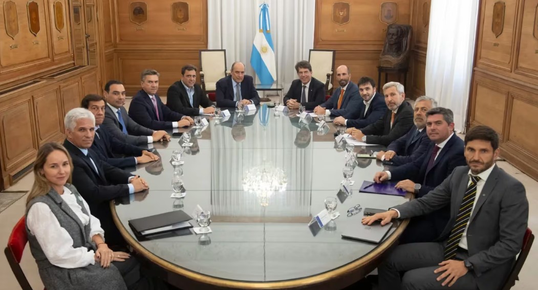 “Nacho” Torres y los gobernadores de Juntos por el Cambio condicionaron la aprobación de la Ley ómnibus a la restitución de los fondos para las cajas previsionales