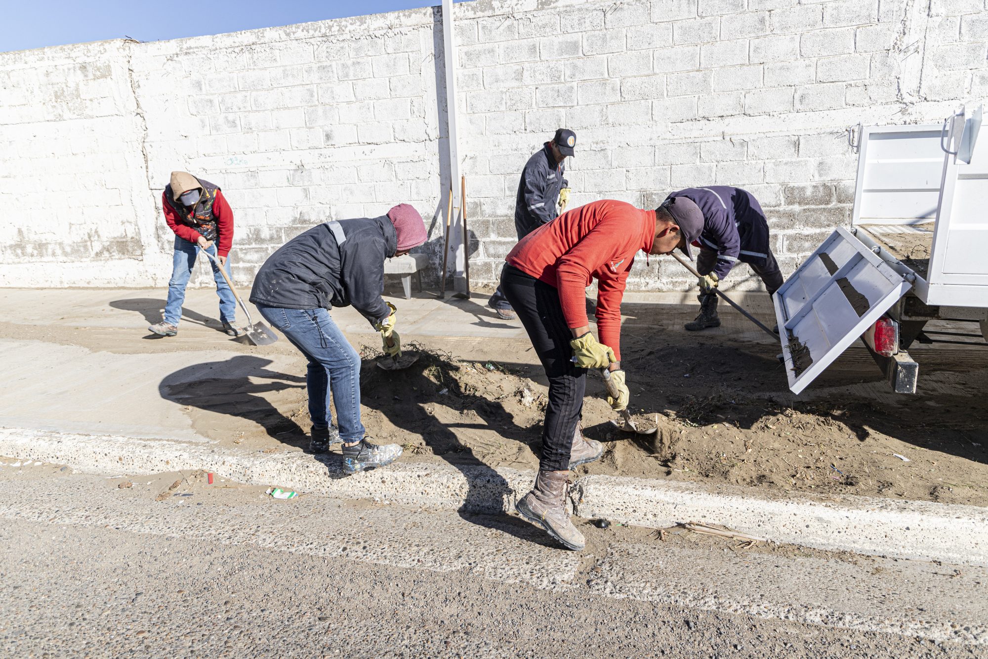 El Municipio de Comodoro lleva adelante un plan de limpieza de espacios públicos