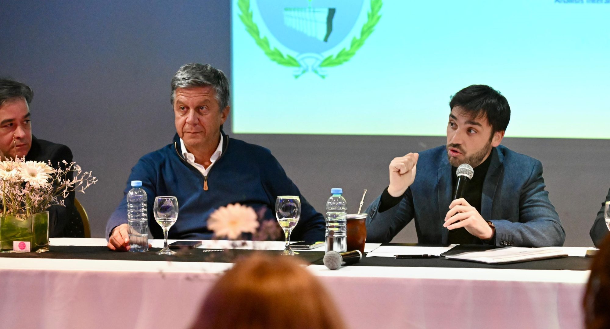 Torres anunció superávit fiscal primario en Chubut y remarcó que “lo hicimos sin dejar de pagar deuda”