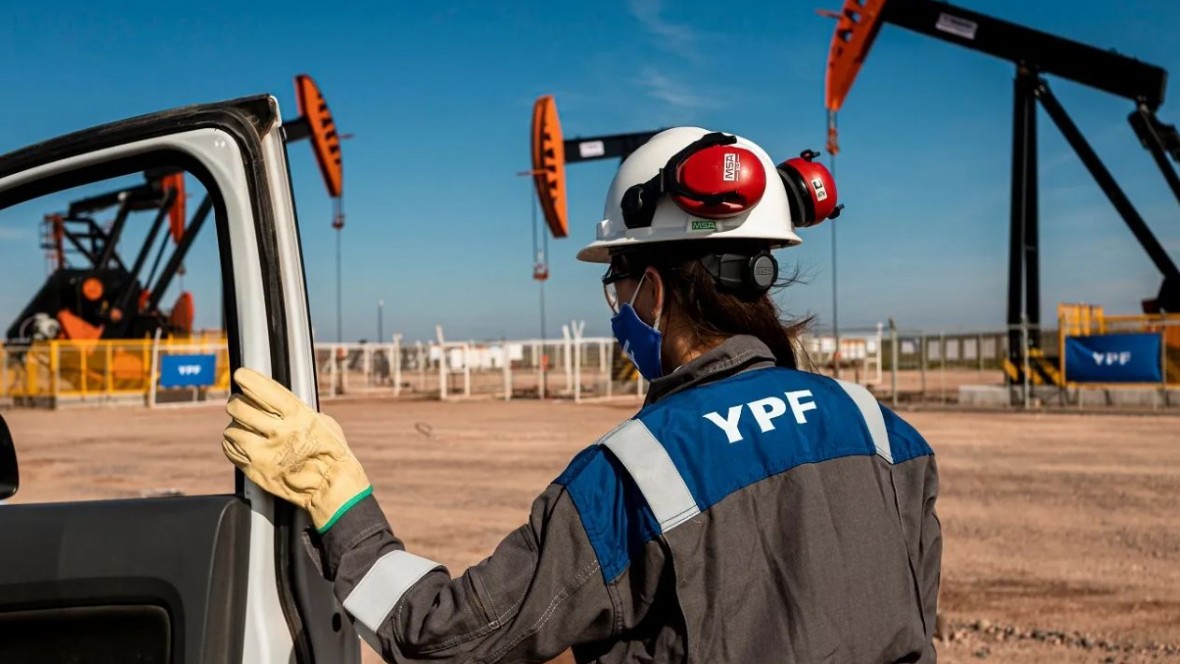 Cómo es el esquema de pago que ofrece YPF a los trabajadores tras armar las valijas para irse de Chubut y dedicarse de lleno a Vaca Muerta
