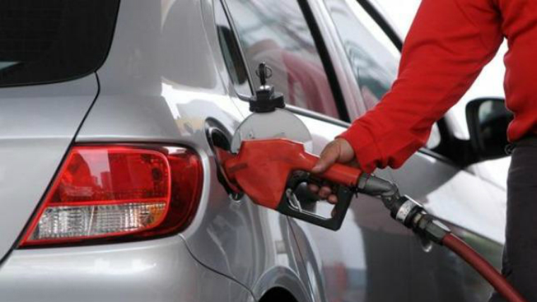 Nación subirá el impuesto a los combustibles: A cuánto subirá el litro de nafta a partir de junio