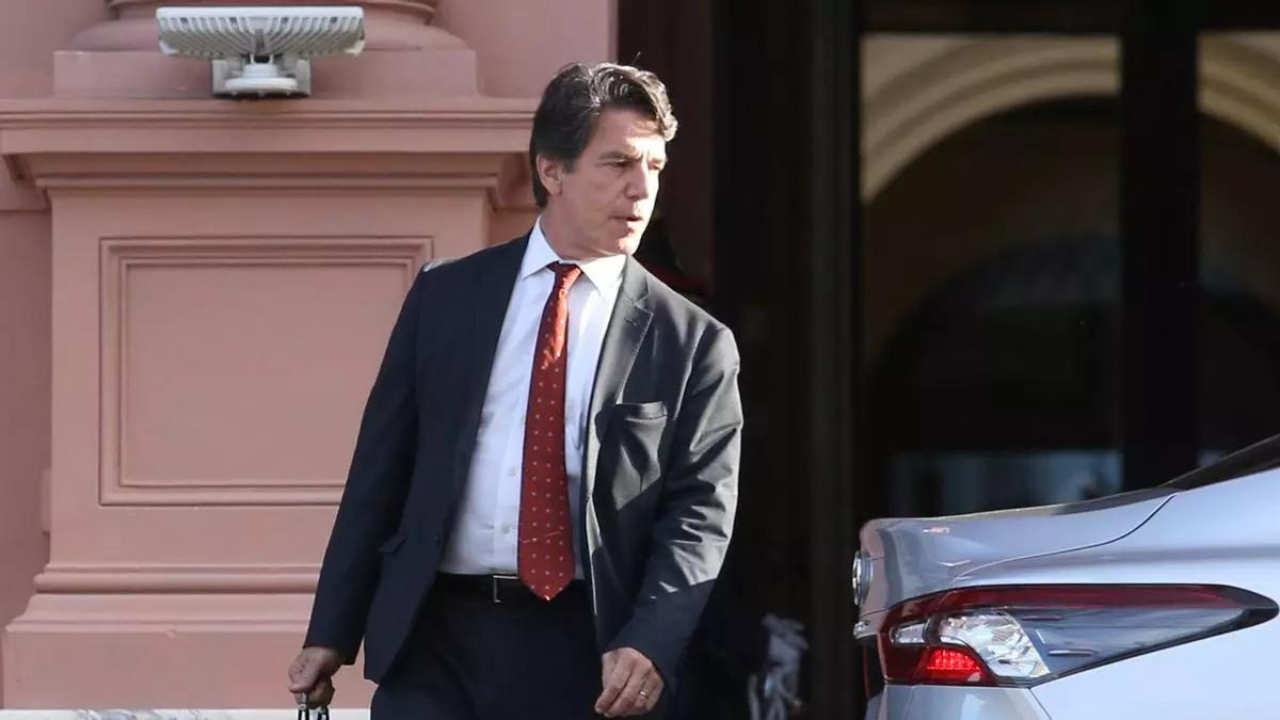 El Jefe de Gabinete de Javier Milei expone por primera vez en el Senado