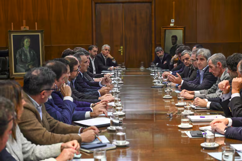 Revés para Nación: Las petroleras también rechazaron el bono y recrudece la pelea por la deuda de Cammesa