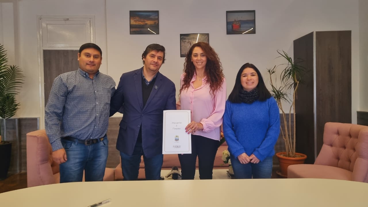 Loyola y la Facultad de Ciencias Económicas firmaron un acuerdo en busca de promover el desarrollo emprendedor