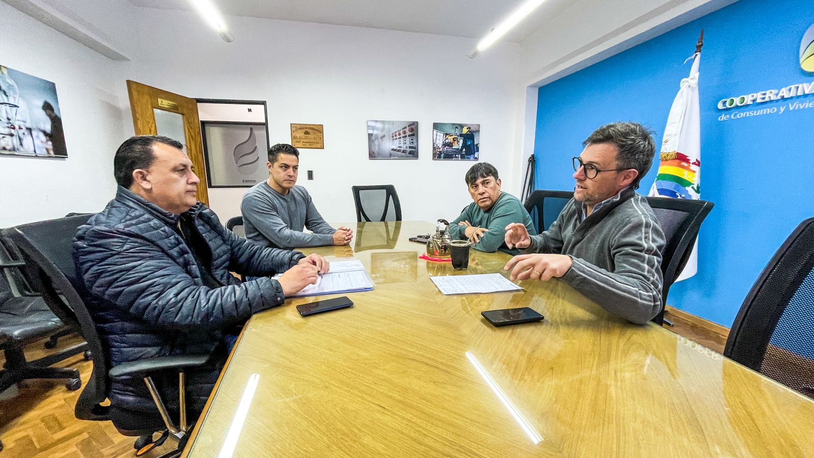 Trelew: Frente a la paralización de la obra pública, la Cooperativa Eléctrica busca alternativas de ayuda para trabajadores de la construcción