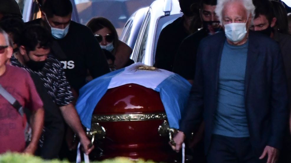 Familiares de Diego Maradona piden trasladar su cuerpo al mausoleo de Puerto Madero