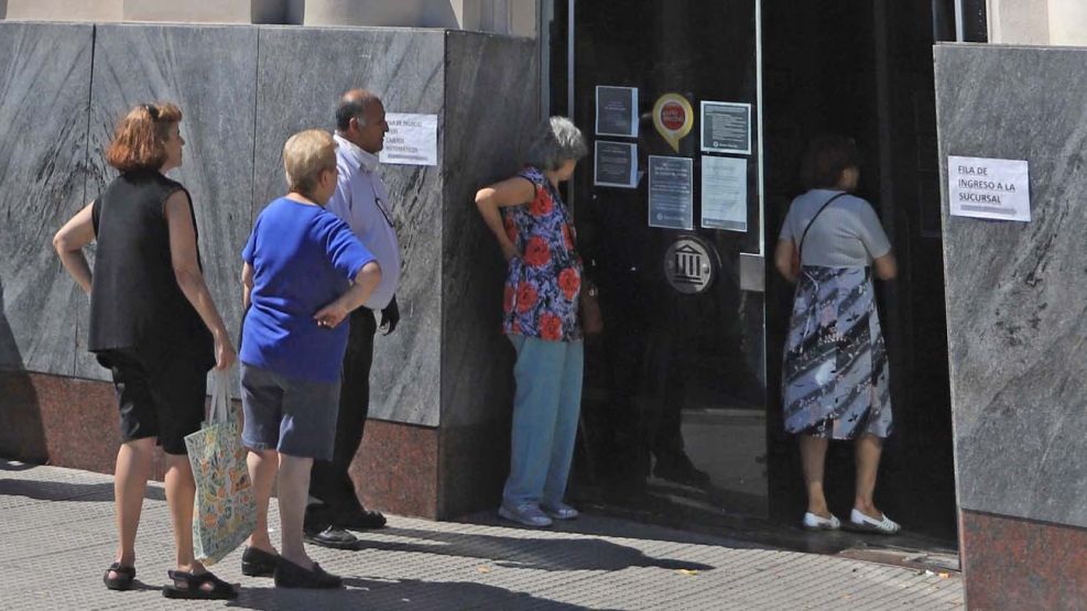 El Gobierno nacional oficializó la jubilación mínima: ¿Cuánto cobrarán los adultos mayores en junio?