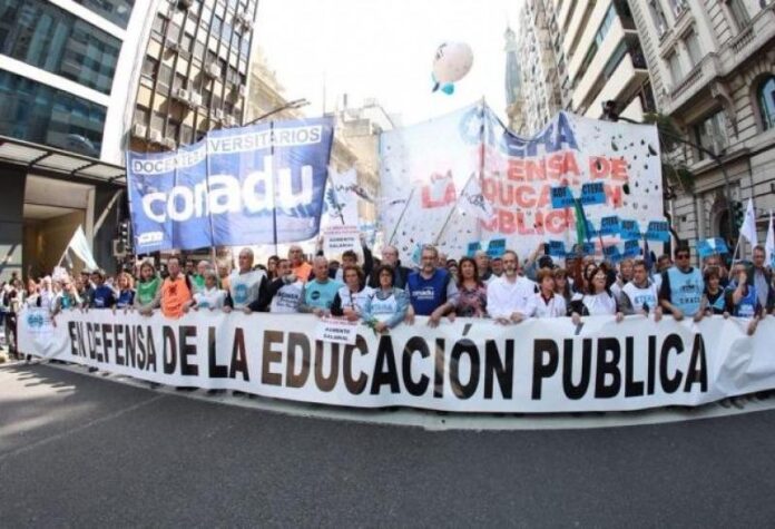 Medida de fuerza: Los docentes universitarios anunciaron un paro de 48 horas