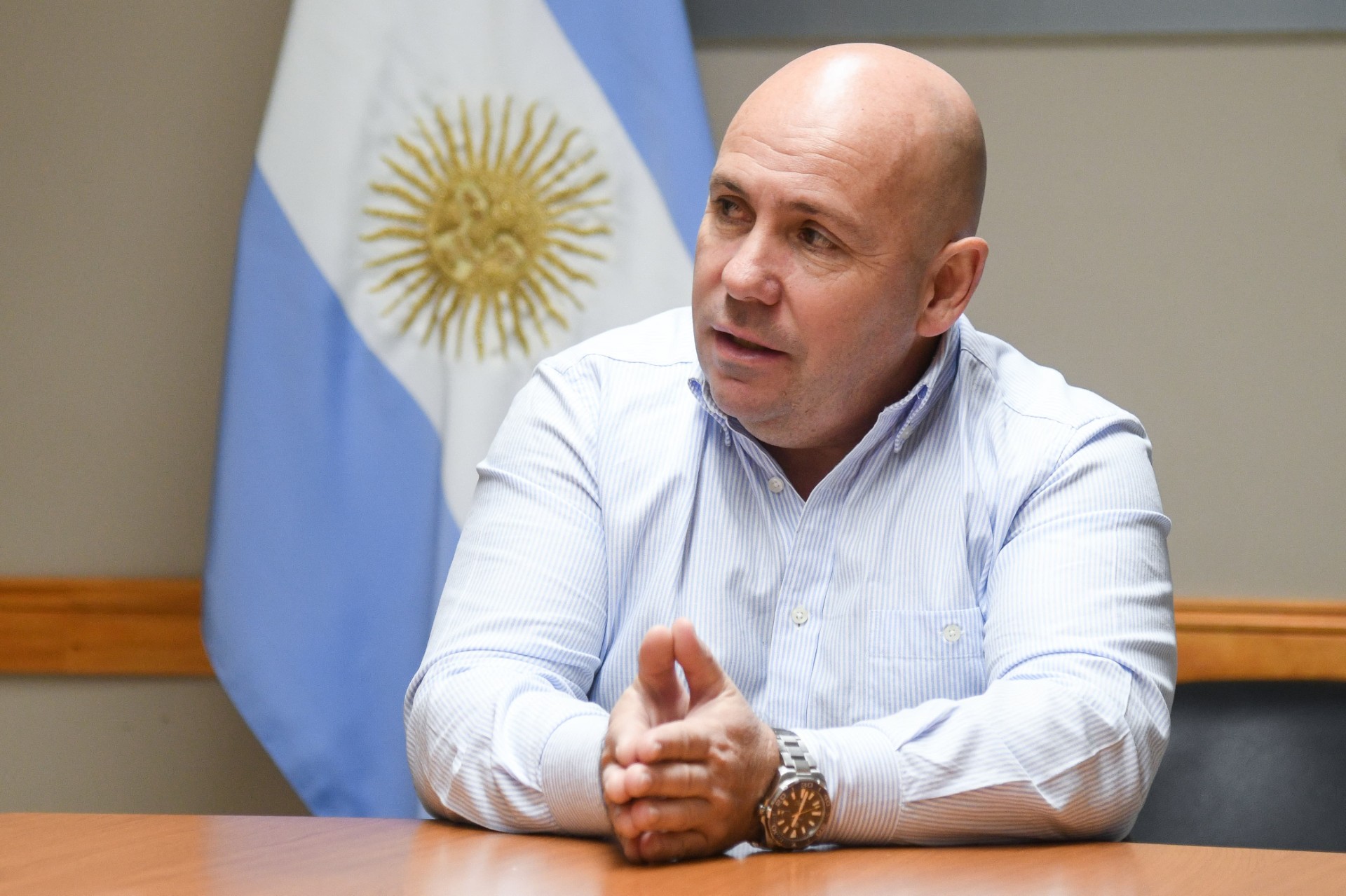 Sastre ratificó que su gestión “busca atraer inversiones” y aclaró que “no permitirá que existan limitaciones para que eso ocurra”