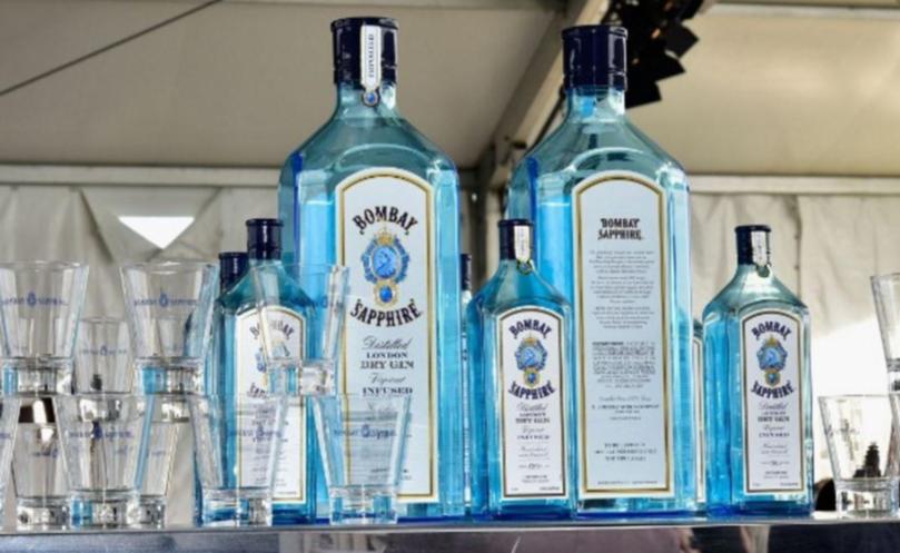 Trelew: Quiso robar una botella de gin de $ 35.000 en un supermercado y fue demorado