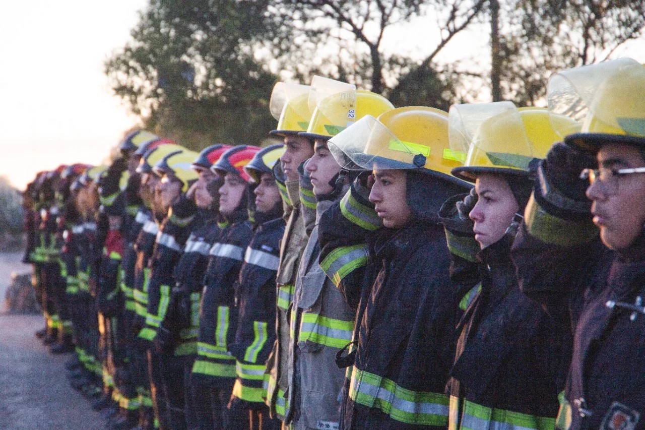 Bomberos de Rawson en estado de alerta por la posibilidad de que eliminen la tasa de prevención de incendios de la factura de energía