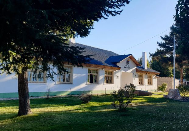 Provincia anuncia la obra de ampliación de la Escuela N° 68 de Gobernador Costa