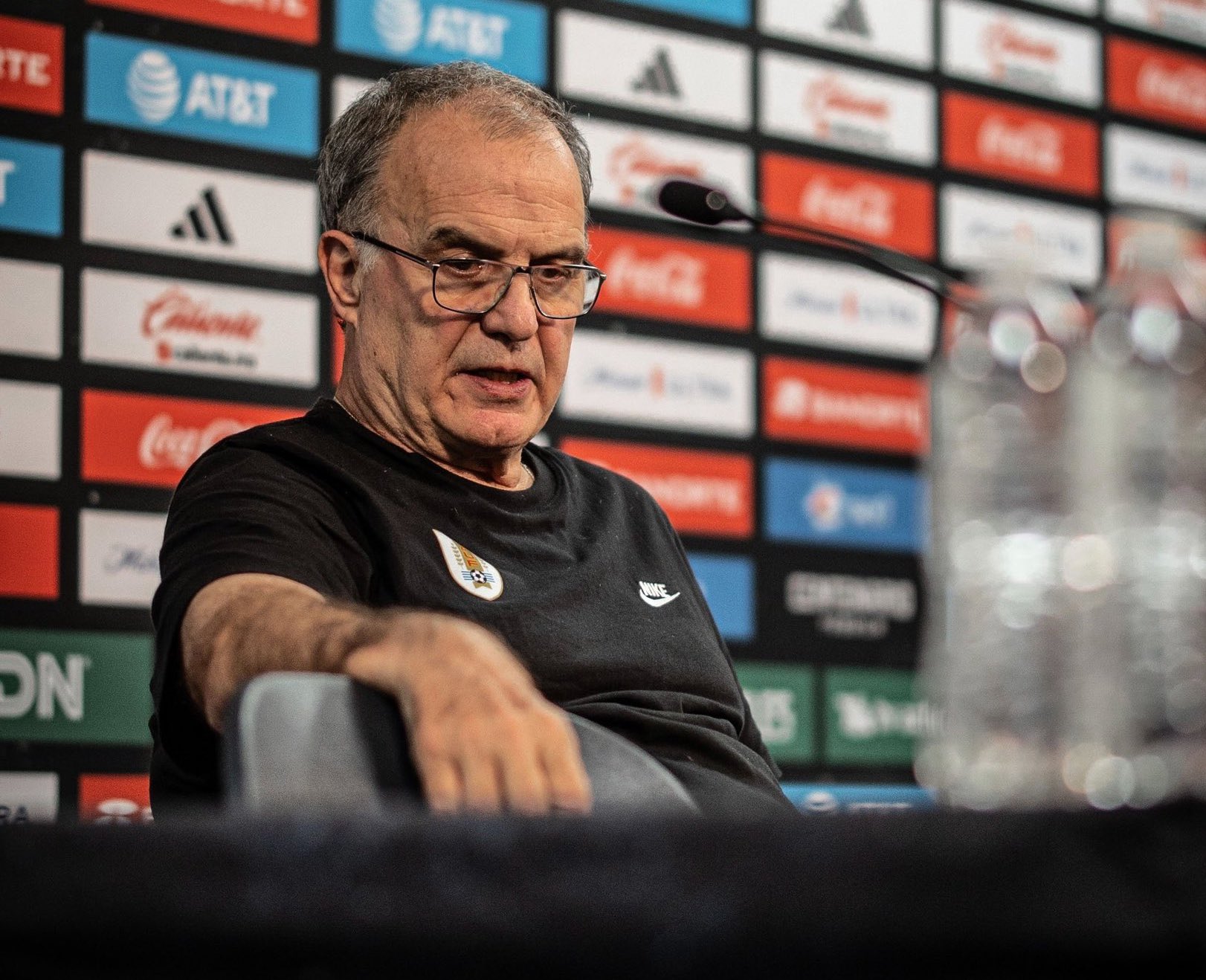 Bielsa criticó a México tras la goleada de Uruguay: “Un equipo que está preparándose debería haber tomado el partido con su máximo poderío”