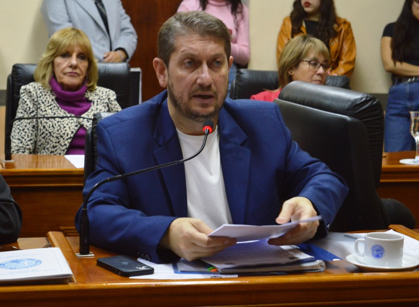 Monti impulsa un proyecto para denominar “Gerónimo Melivilo” al playón deportivo de Rawson