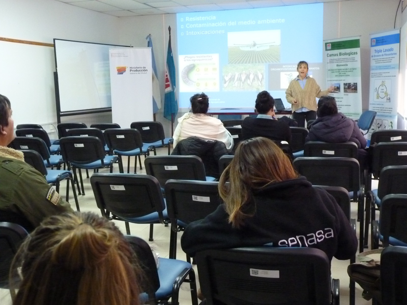 El Gobierno capacitó a productores agropecuarios y técnicos sobre uso responsable de agroquímicos