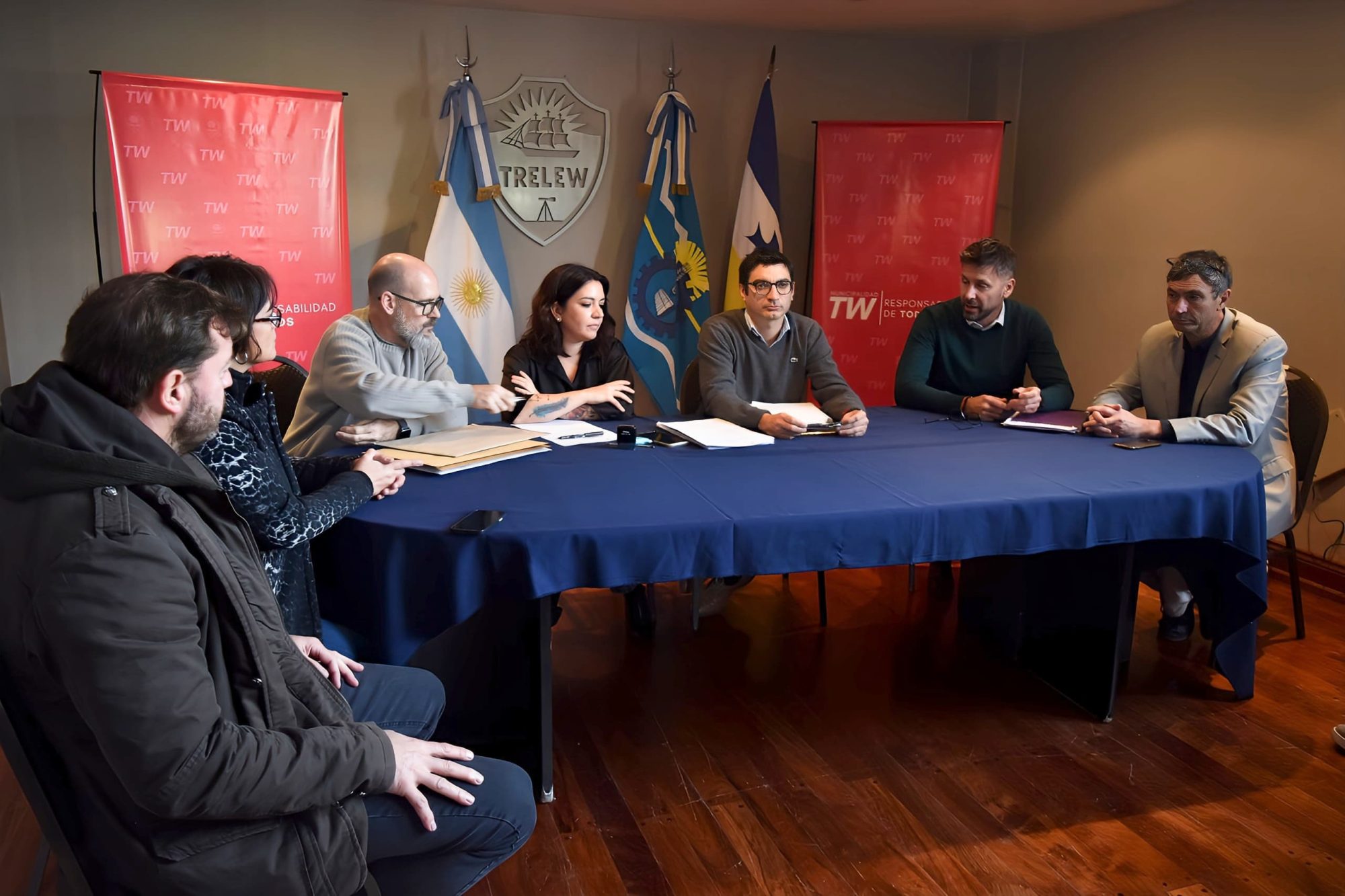 Trelew: Más de $ 126 millones para la compra de indumentaria y botines destinada a personal operativo de Servicios Públicos