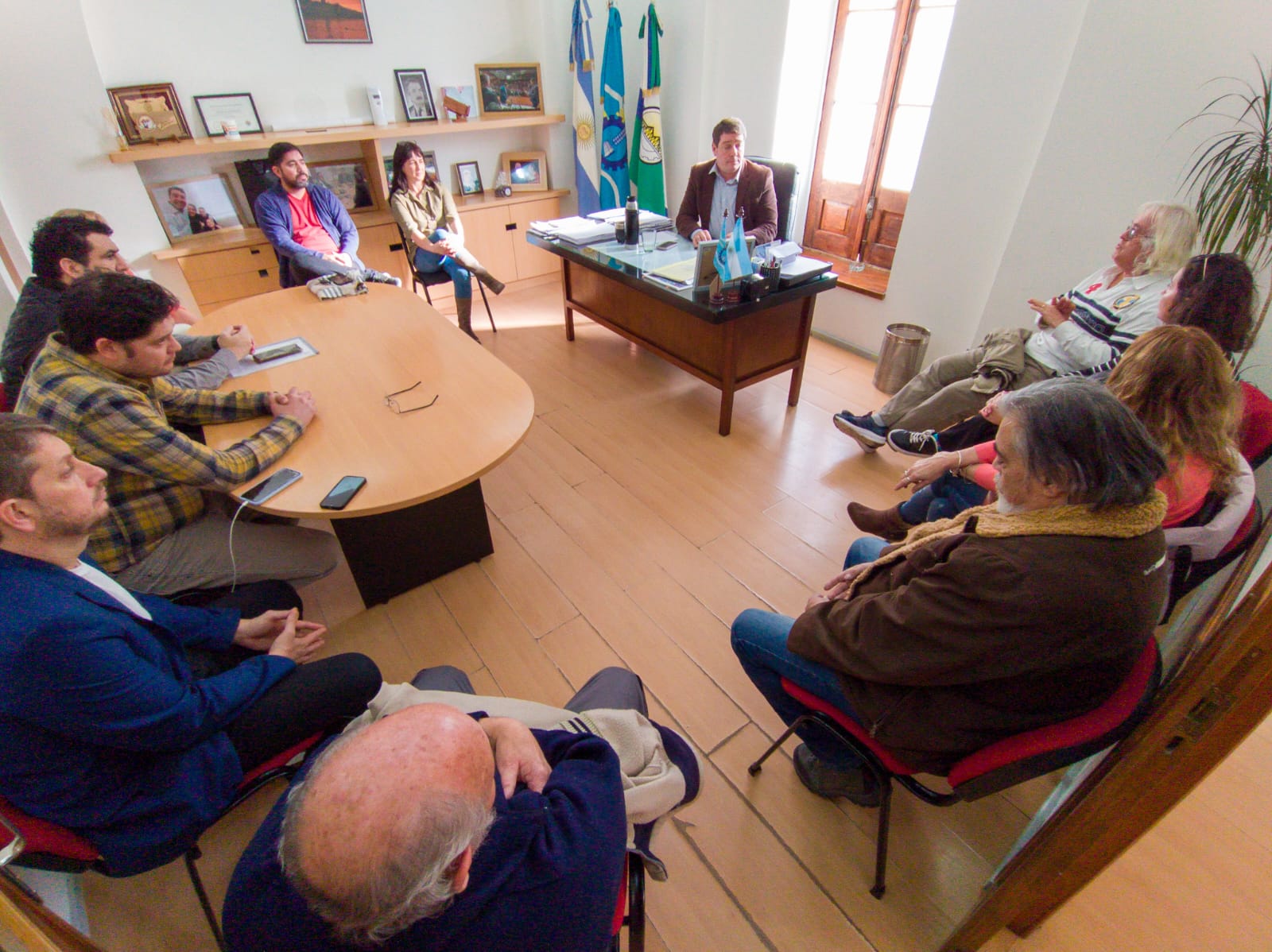 Biss recibió a vecinos de Playa Unión para dialogar sobre la erosión del mar