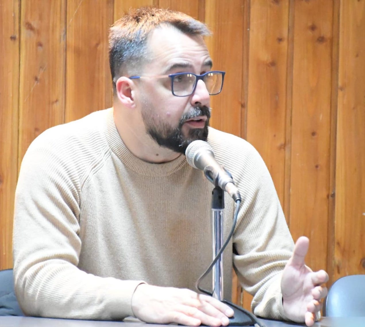 Esquel: El gobierno realiza gestiones ante Movistar para optimizar el servicio