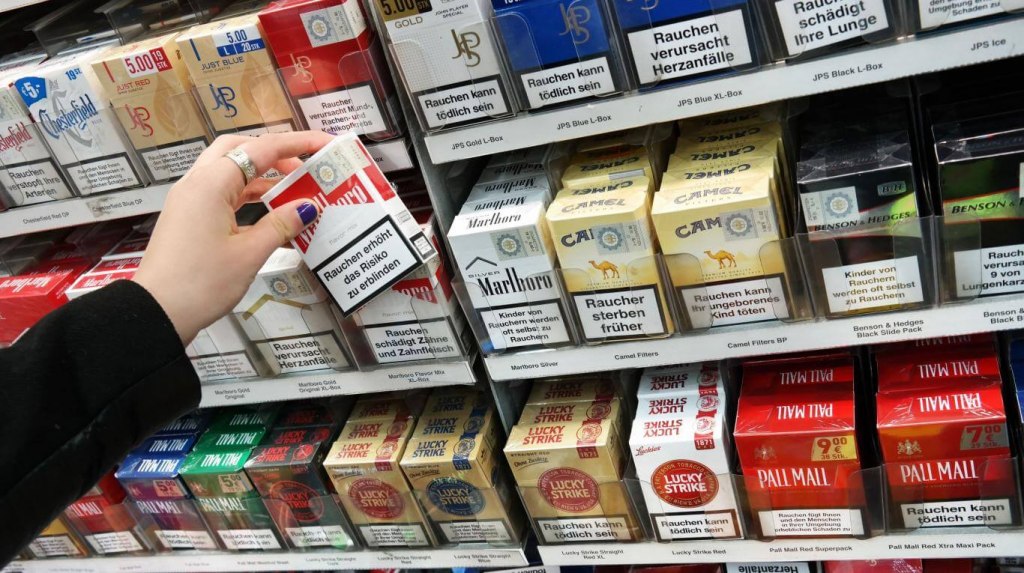 Sube el impuesto al cigarrillo y se eleva del 70 al 73 por ciento