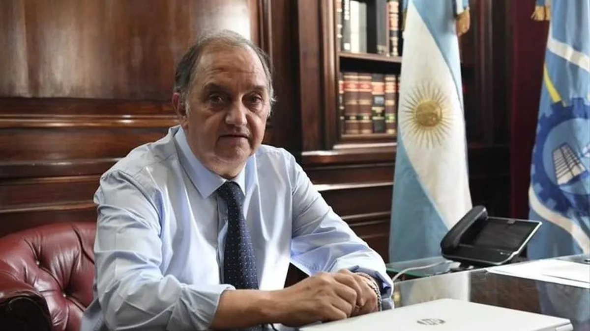 Carlos Linares: “Todo lo que sea bueno para Chubut lo voy a acompañar, no me importa que el color de la provincia no sea el que yo quisiera”