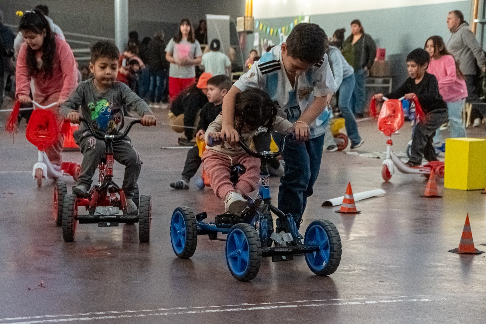 Rawson despidió las vacaciones invierno con un evento para niñas y niños de la ciudad 