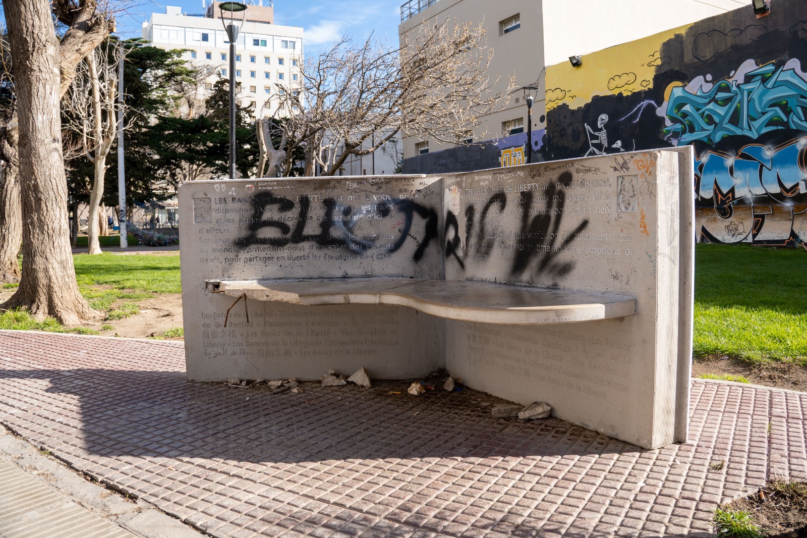 El Municipio de Comodoro inició un plan de refacciones del Paseo Costero, plazas y espacios públicos